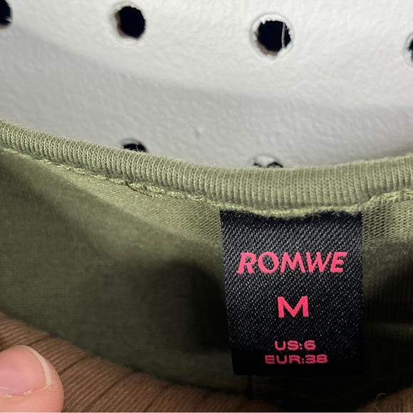 #8 Hippie Chick Bundle Romwe Mushroom Super Cropped Top Snake Print Pants - Picture 5 of 7